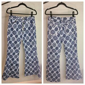 Patterned jeans